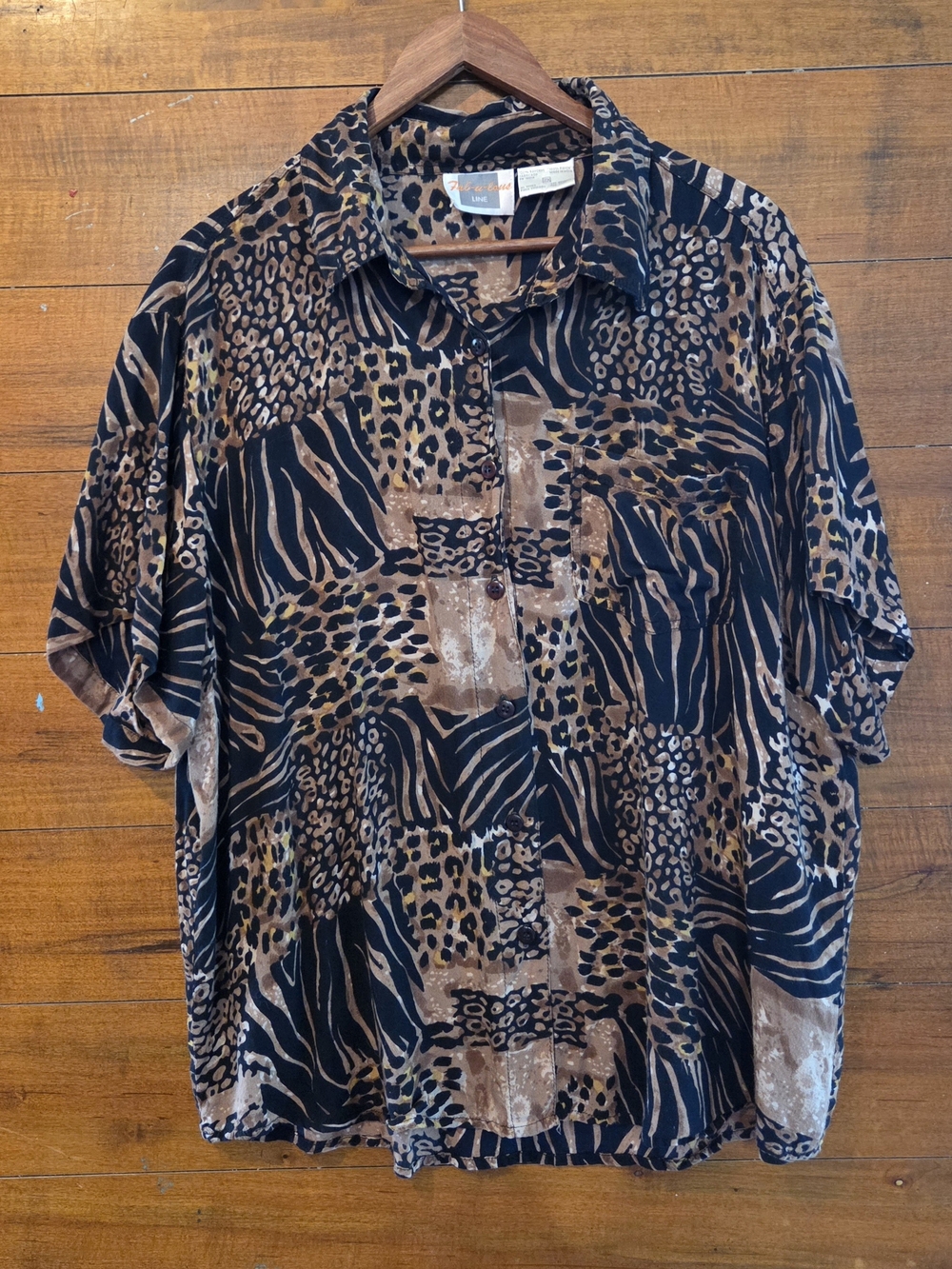 Vintage Fab-u-lous Short-Sleeve Animal Print Shirt - Black & Brown
